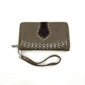 NWOT TRINITY RANCH Toupe Brown Bling Boho Tooled Faux Leather Wallet Clutch